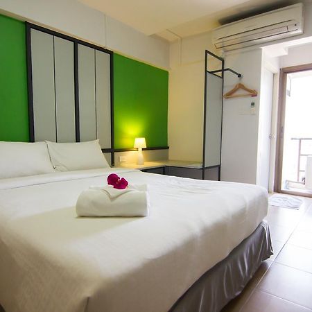 Regent Ngamwongwan Hotel Nonthaburi Esterno foto