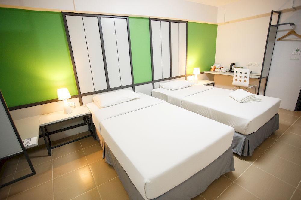 Regent Ngamwongwan Hotel Nonthaburi Esterno foto